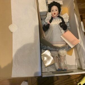 Black and White Decor Accents